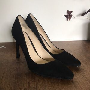 Nine West black suede heels